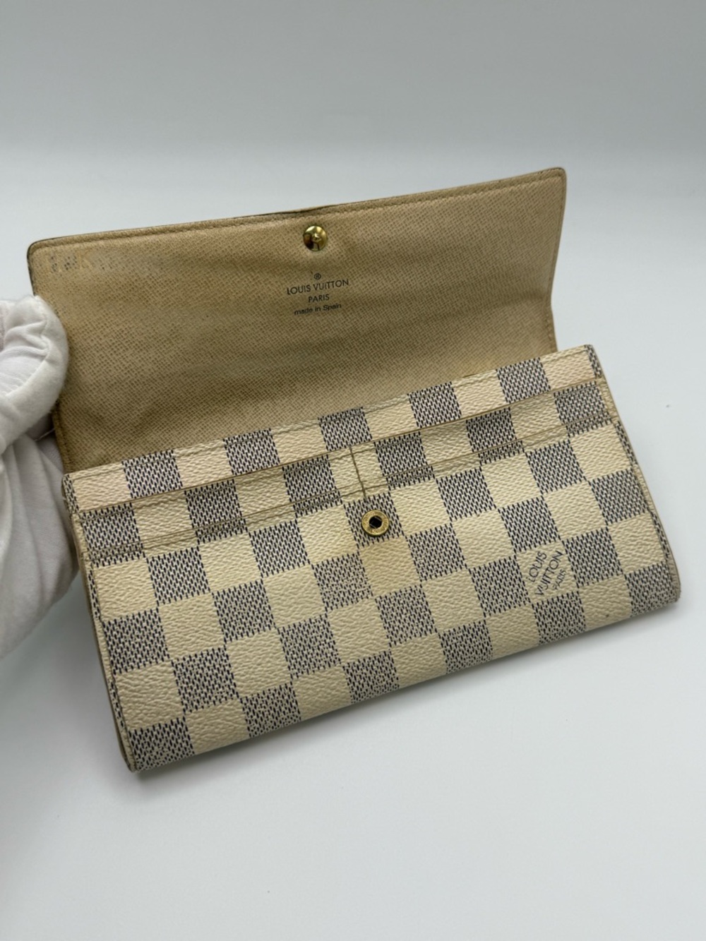 Louis Vuitton Damier Azur Sarah Long Wallet - Picture 8 of 15